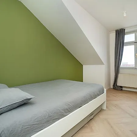Big 4-Bedroom Flat, Terrace With Great Vitkov View Prague Exterior photo