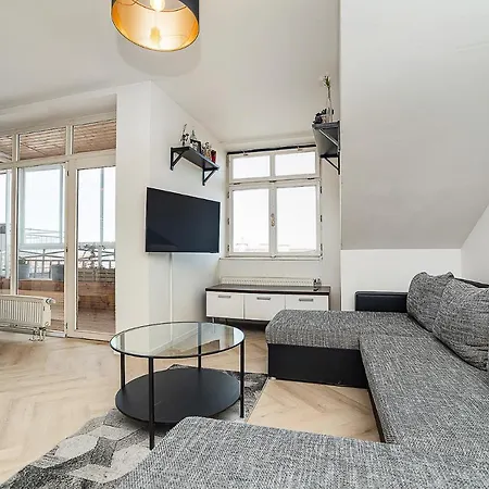 Big 4-Bedroom Flat, Terrace With Great Vitkov View Prague Exterior photo